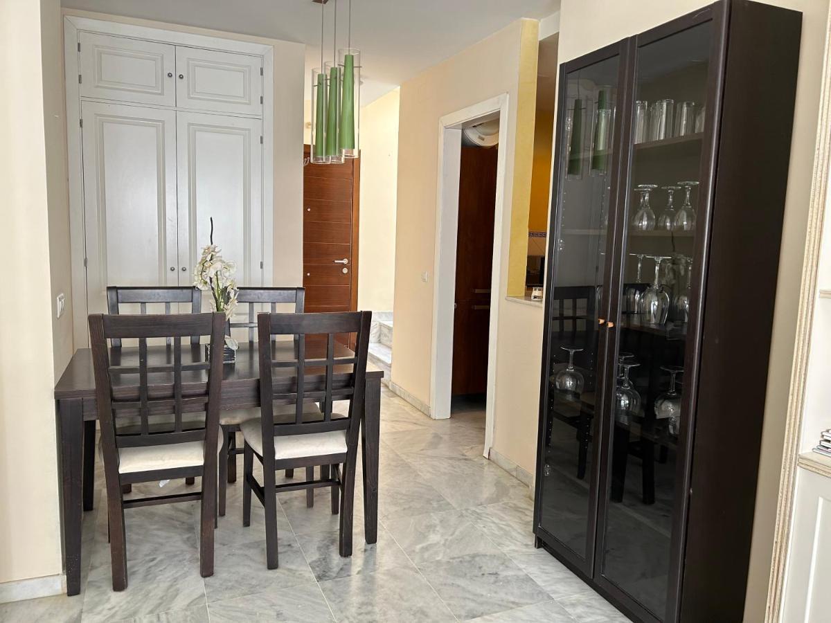 Ferienwohnung Atico Triana Con Piscina Privada Sevilla Exterior foto